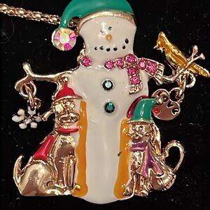 BETSEY JOHNSON GREEN & WHITE ALLOY SNOWMAN BROOCH AND NECKLACE WITH RHIN…